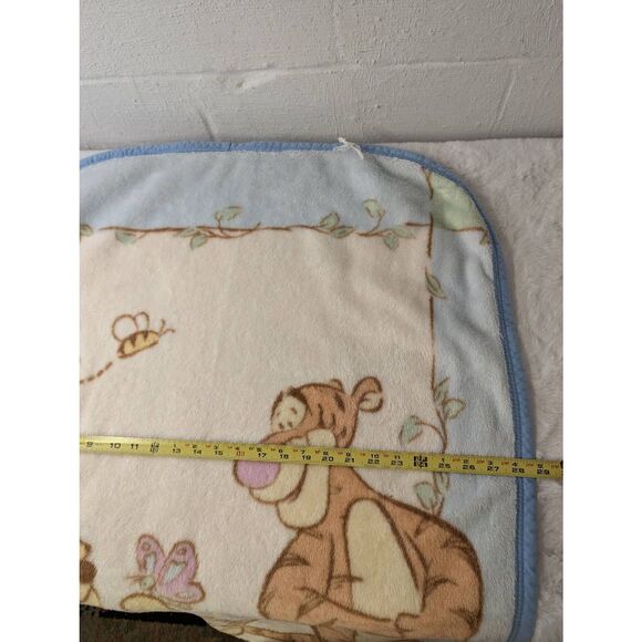 VTG Winnie the Pooh Baby‎ Crib Blanket Plush Velour Tigger Disney 28x44 - Picture 4 of 5